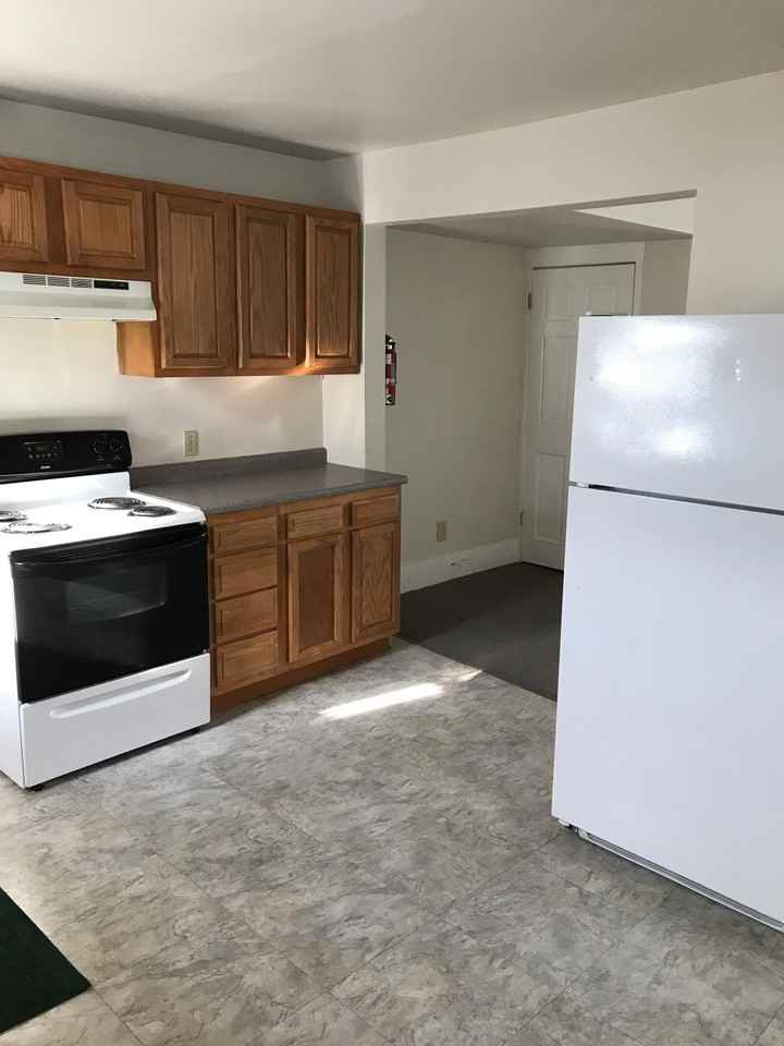 154 N Seminary St #1 - Photo 2 of 14