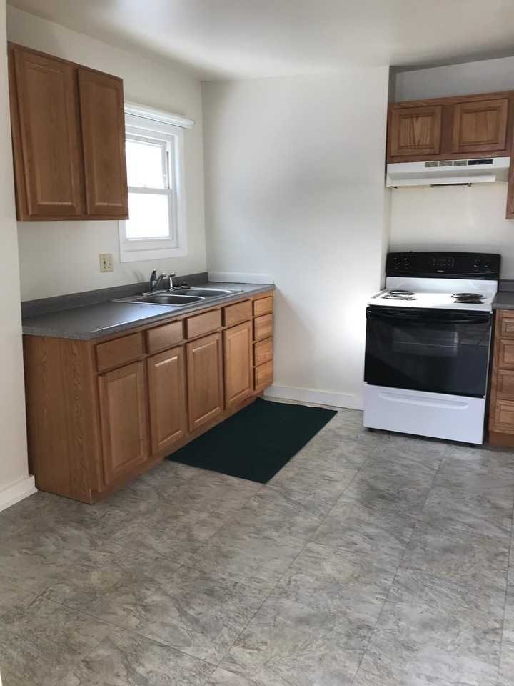 154 N Seminary St #1 - Photo 5 of 14