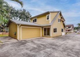 featured image of 94-1054 Pumaia Pl