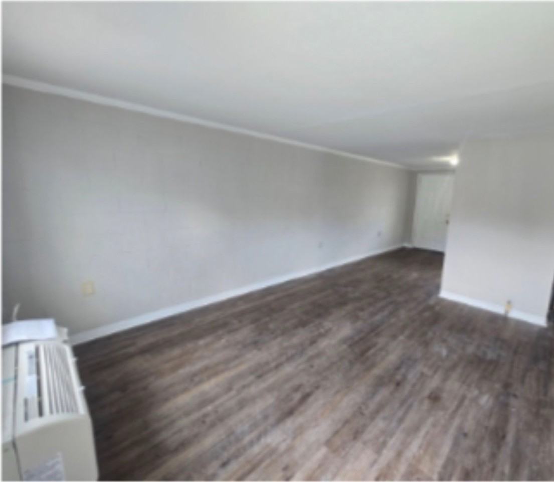 2749 Howell Ct - Photo 3 of 6