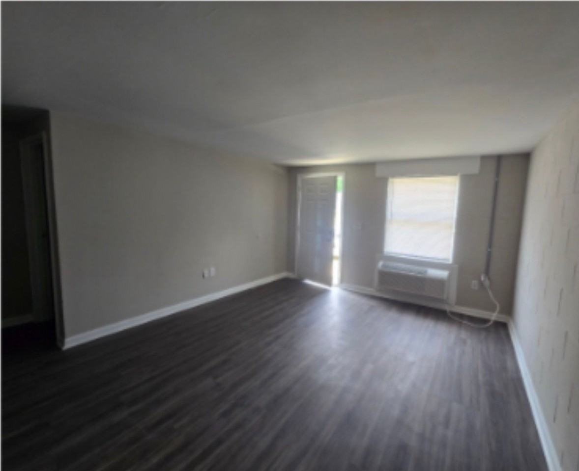 2749 Howell Ct - Photo 4 of 6