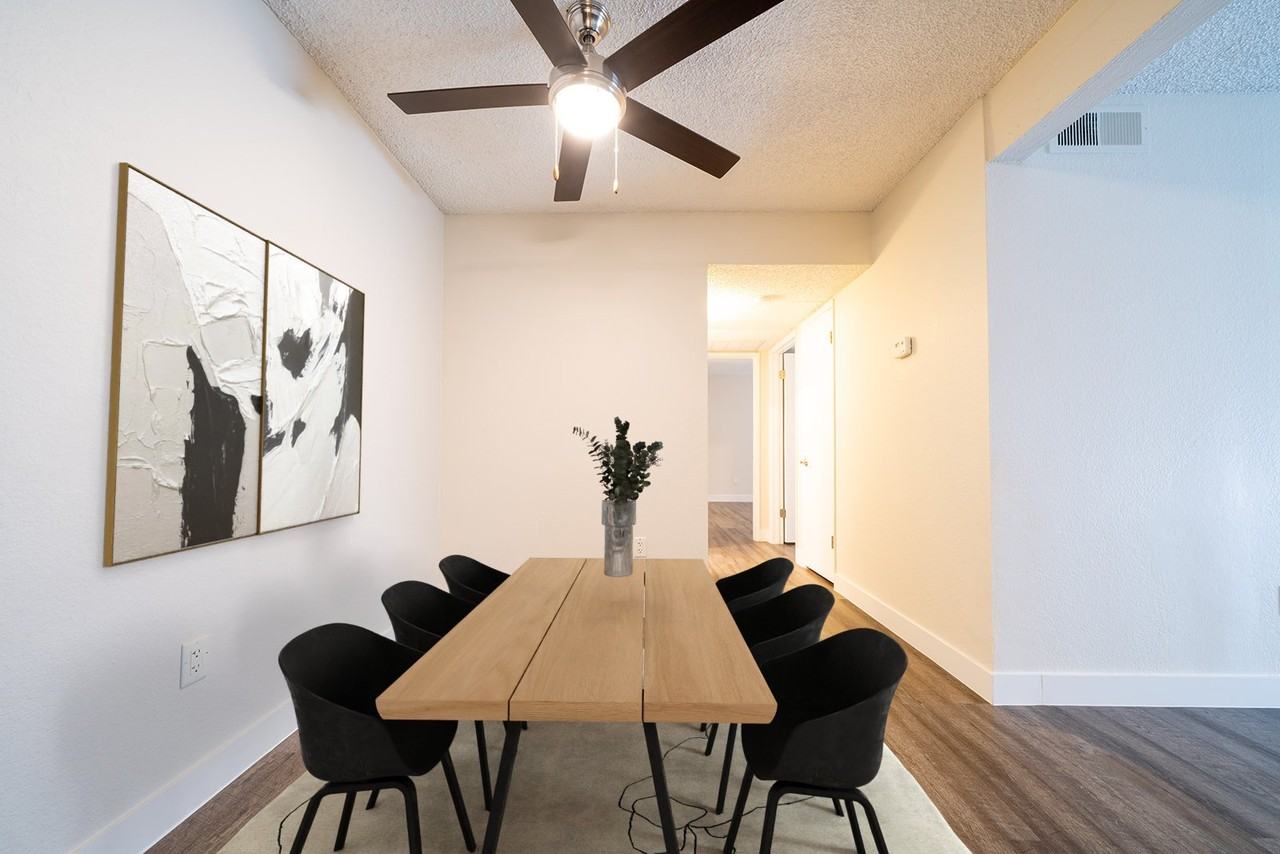 281 Weston Cir #4 - Photo 3 of 11