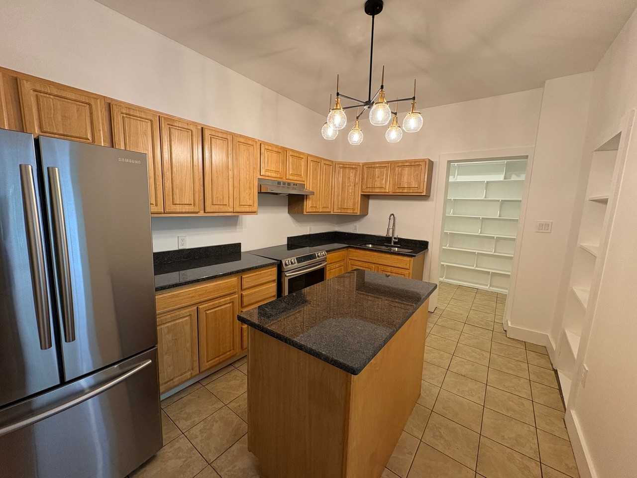 89 Columbia St #4 - Photo 3 of 19