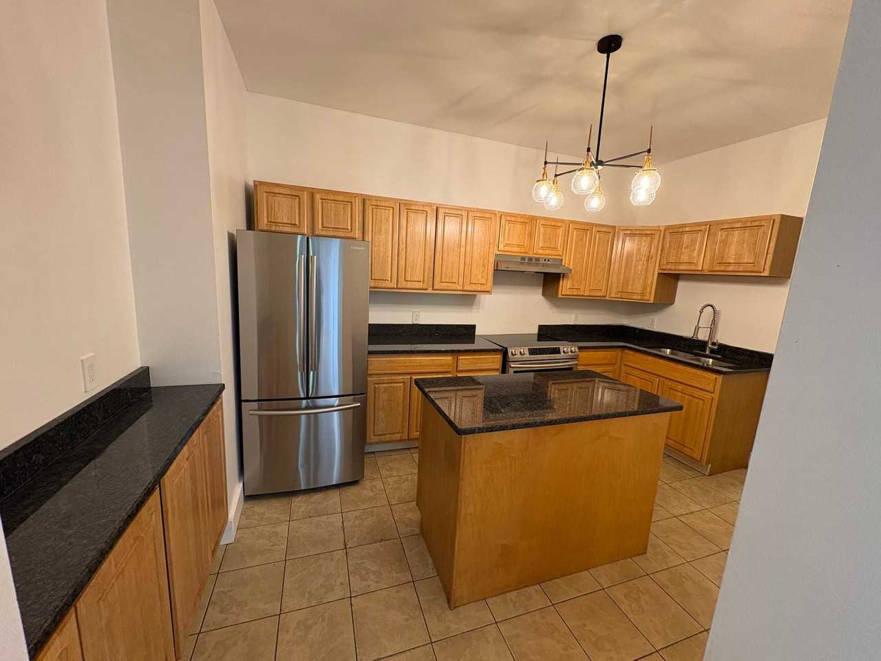 89 Columbia St #4 - Photo 4 of 19
