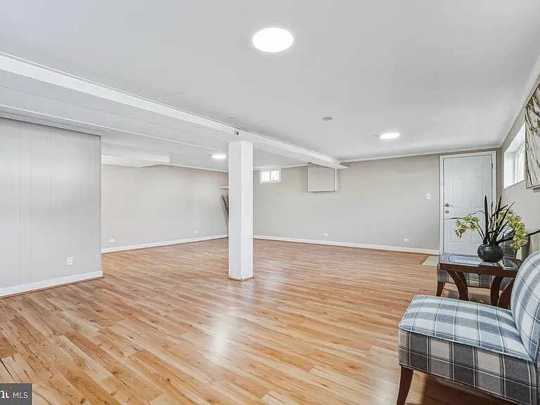 1021 Brice Rd - Photo 3 of 20