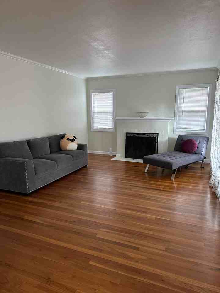 83 E Rosemary Ln - Photo 4 of 10