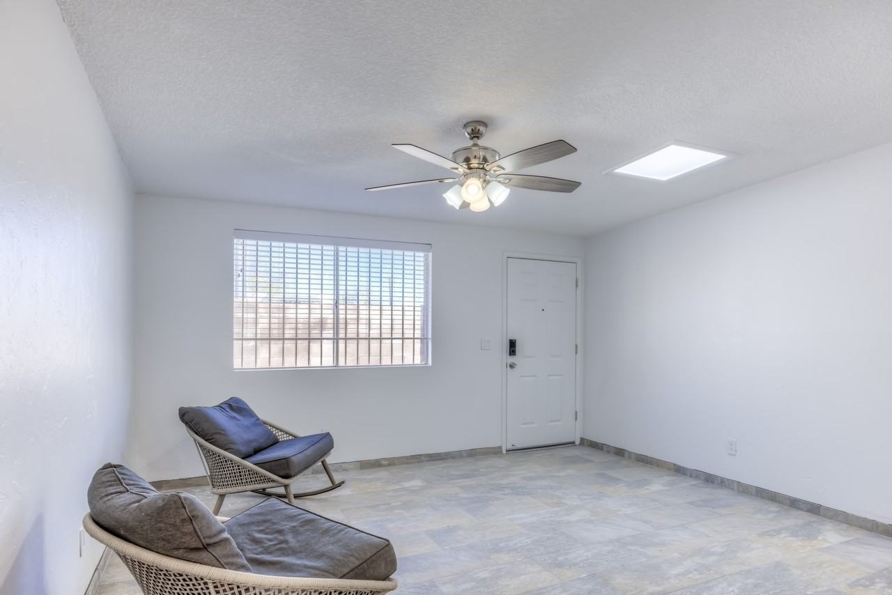 415 E Jacinto St #417 - Photo 6 of 19