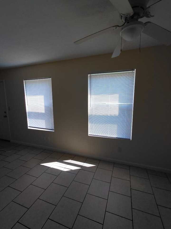4401 Newport Rd #1 - Photo 4 of 17