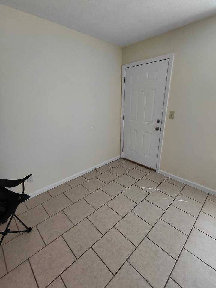 4401 Newport Rd #1 - Photo 5 of 17