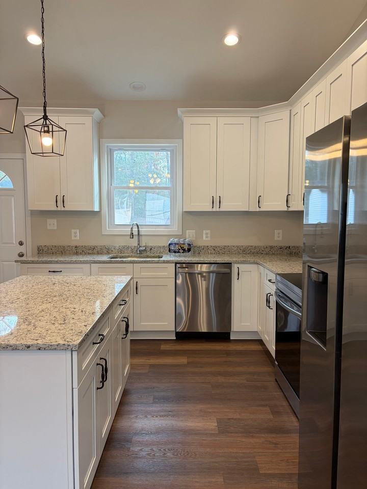 130 Poplar Ln - Photo 4 of 16