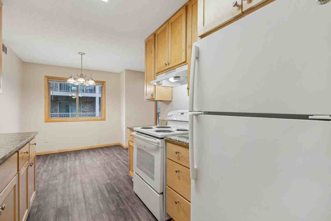 Larpenteur Estates Apartments - Photo 4 of 50