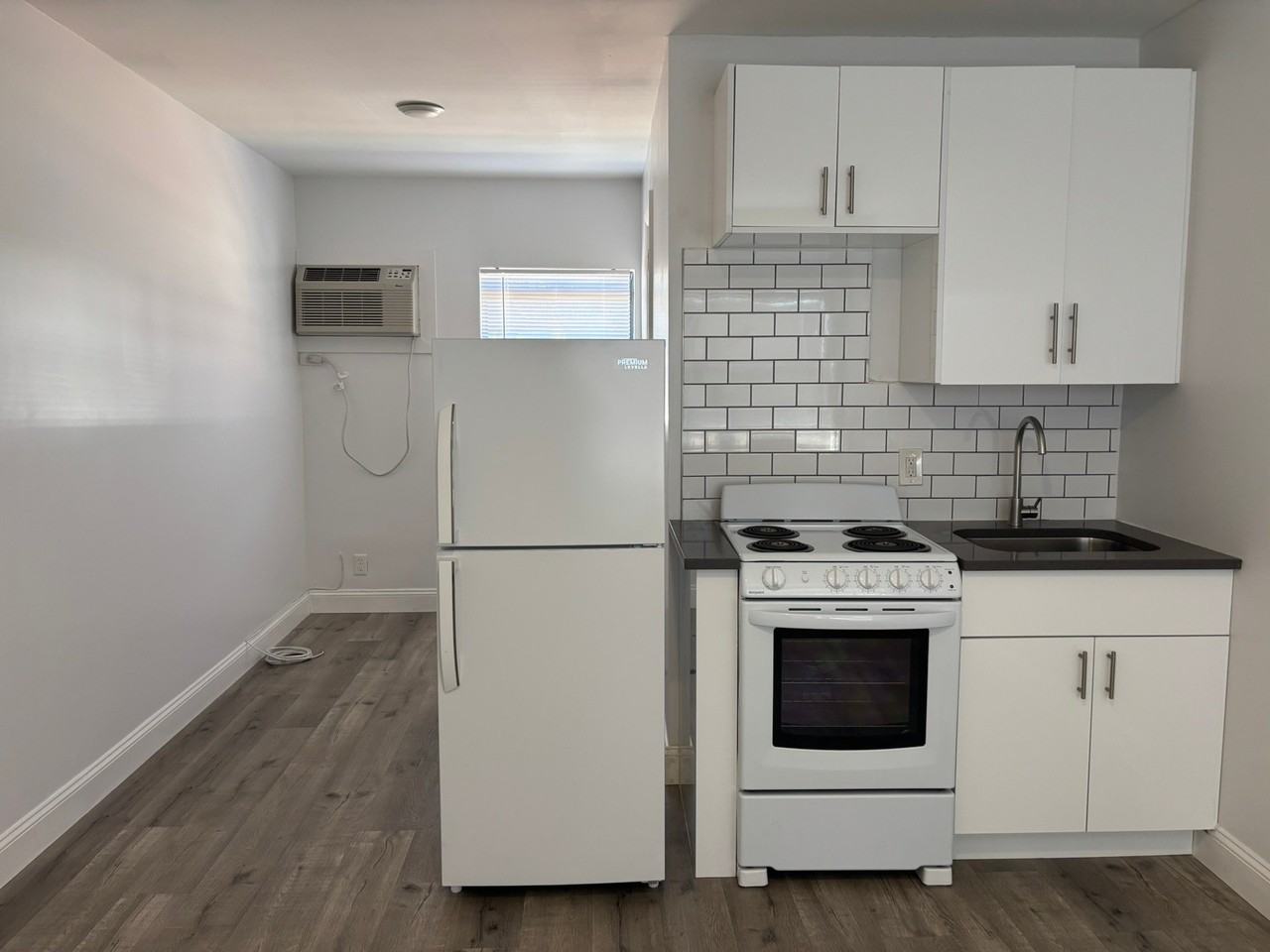 3507 Broadway #207 - Photo 2 of 11