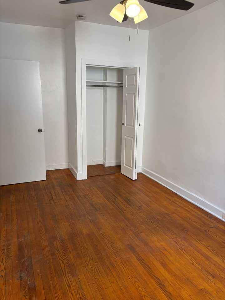 6019 Hazel Ave #1stFL - Photo 6 of 8