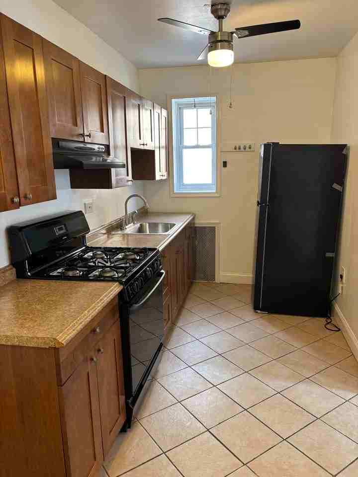 6019 Hazel Ave #1stFL - Photo 7 of 8