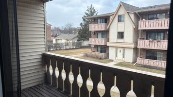 featured image of 6 Parkside Ct #6