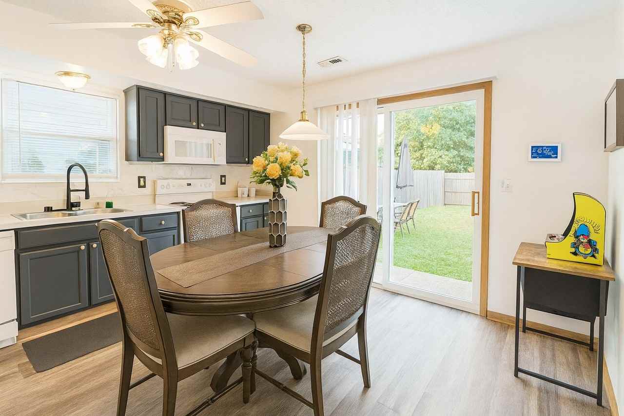 3236 Easthaven Dr S - Photo 6 of 16