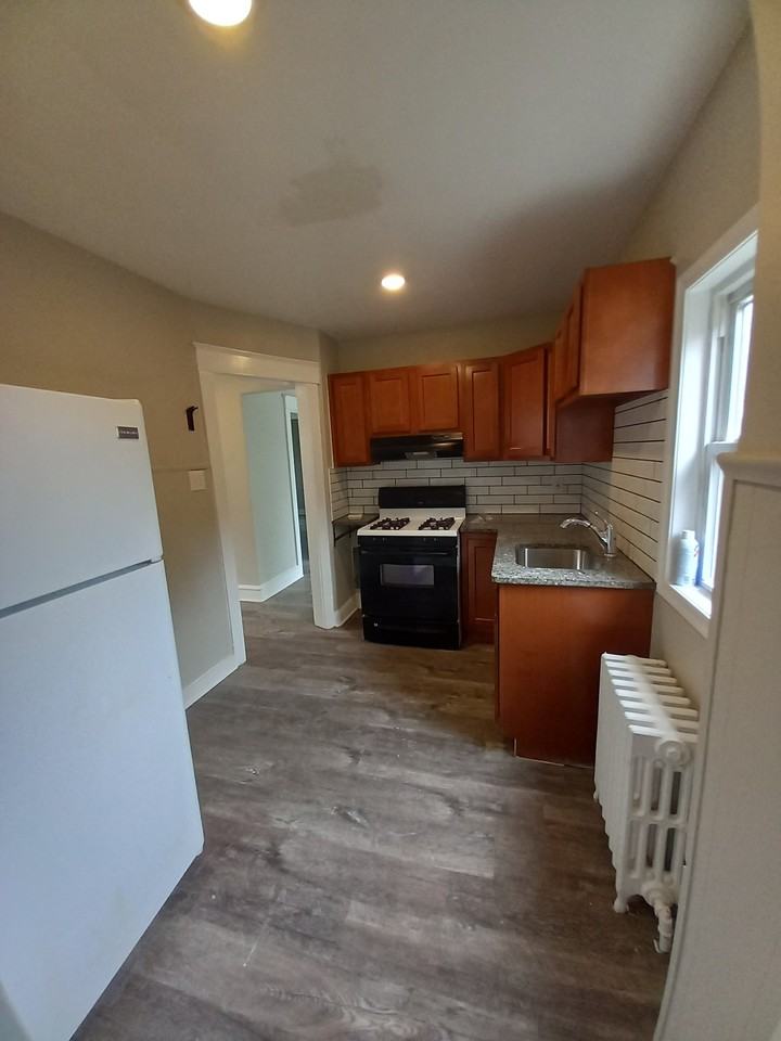 2527 Edgmont Ave #D1D2 - Photo 4 of 5