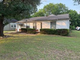 featured image of 1436 Sheppard St