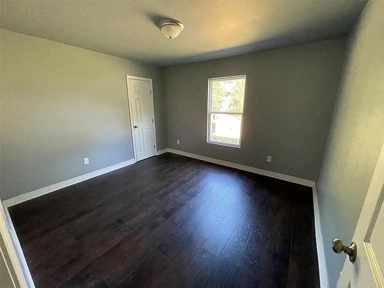 2924 Harp St - Photo 6 of 8