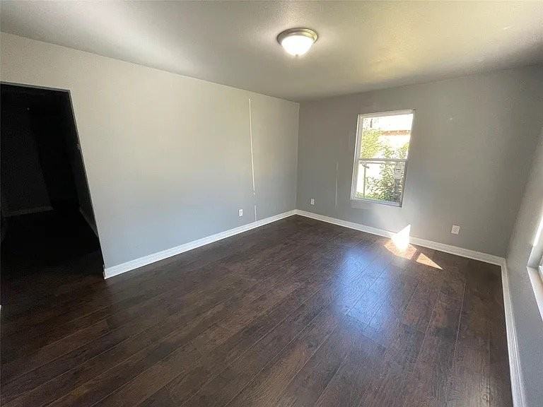 2924 Harp St - Photo 7 of 8