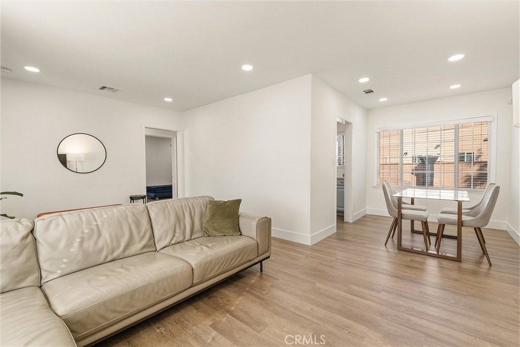 6067 Jaymills Ave - Photo 4 of 19