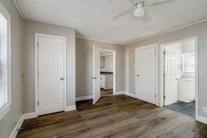 featured image of 3084 Pershing Ave