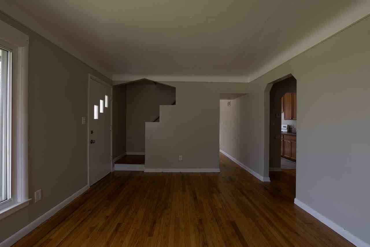 24535 Brittany Ave #NA - Photo 4 of 12