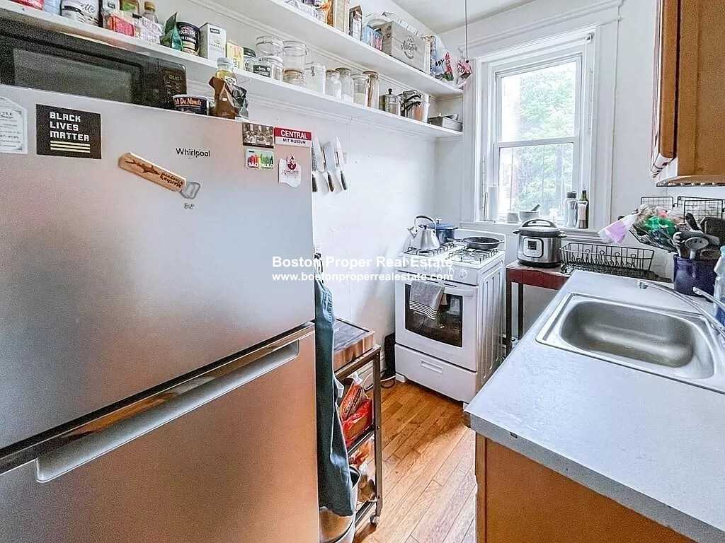 1840 Commonwealth Ave #17 - Photo 7 of 8