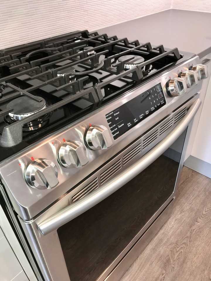 8 Main St #2 - Photo 4 of 12