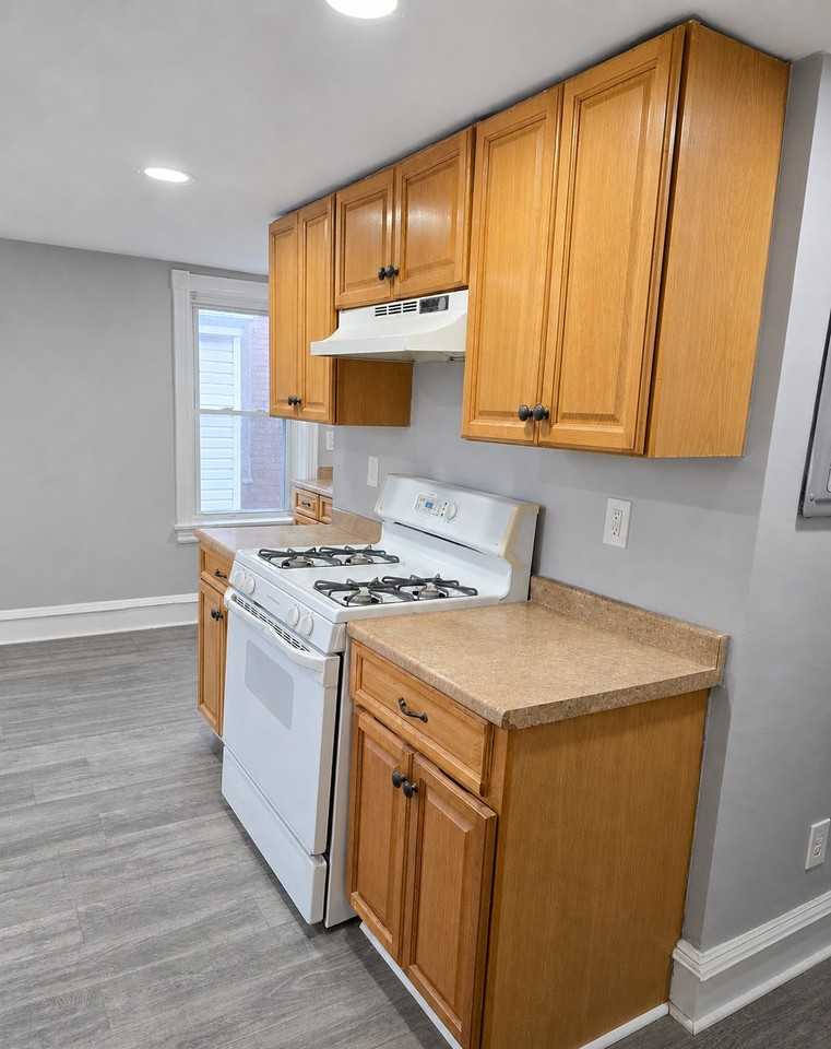 4933 N Camac St #3 - Photo 2 of 11