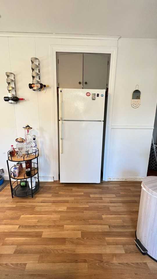 7 Hillside Ave #2ndFL - Photo 4 of 18