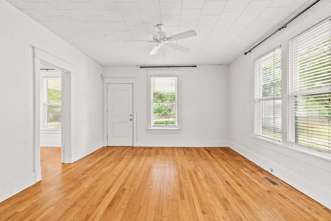 4905 Lee Ave #NA - Photo 6 of 40