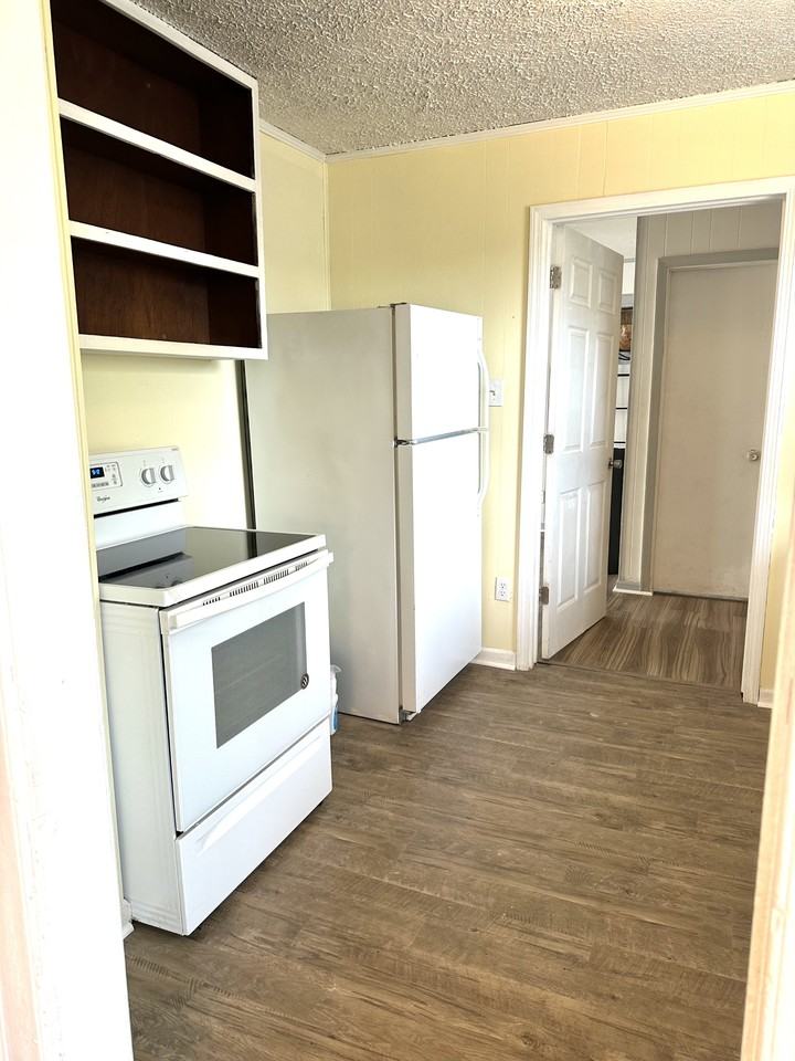 804 Burgess St #NA - Photo 5 of 13