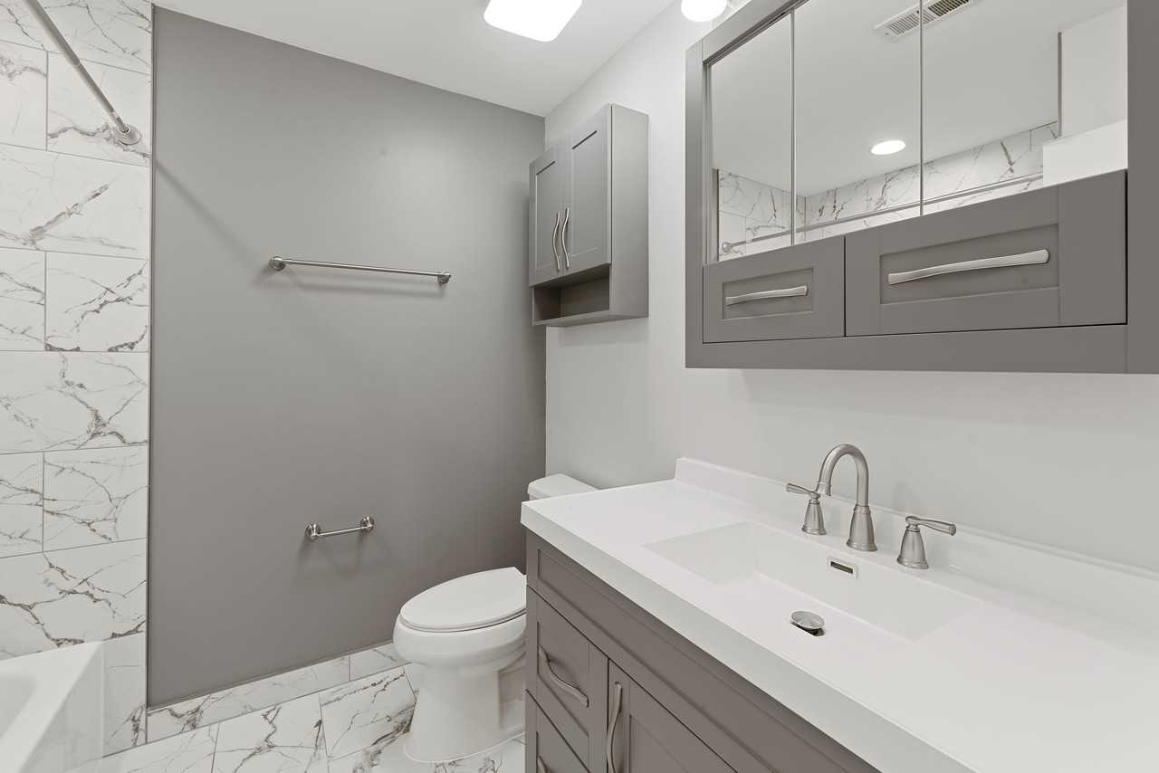 104 Burr Oak Ln #D2 - Photo 5 of 9