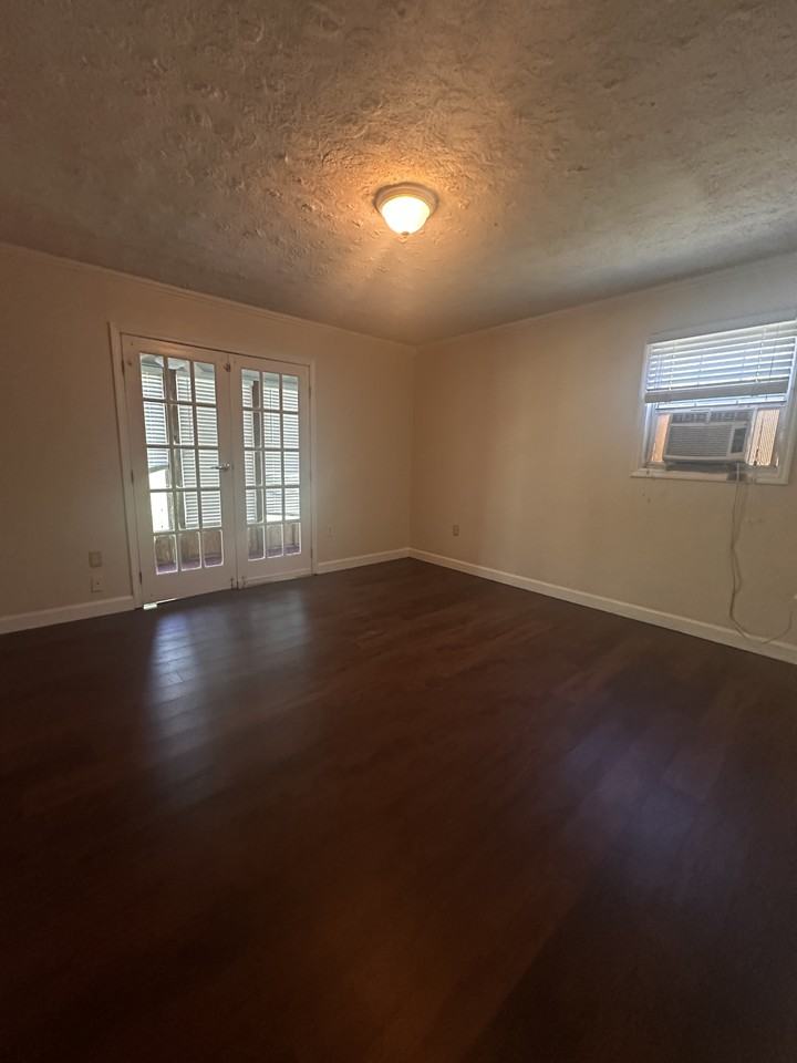 43 Foster Dr #NA - Photo 2 of 10