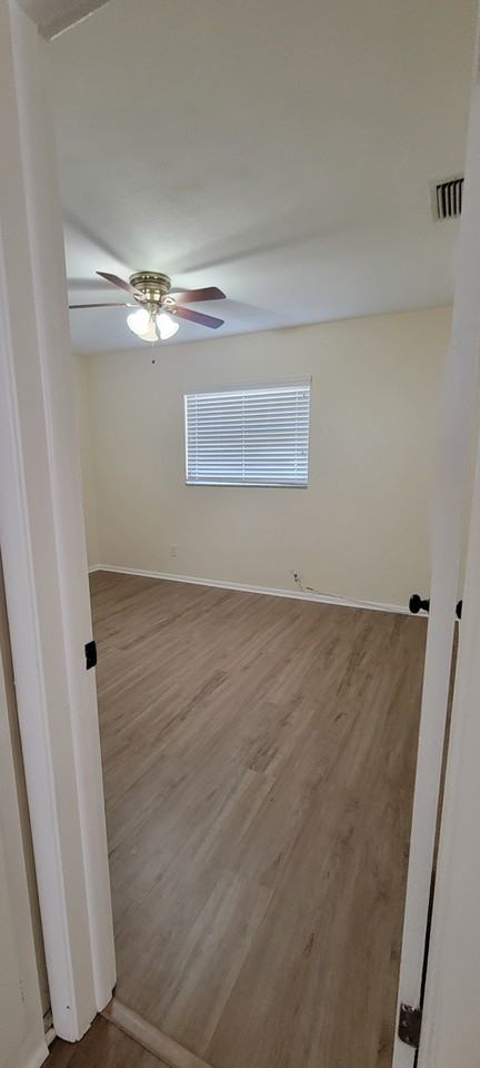613 44th Ave N #NA - Photo 5 of 14