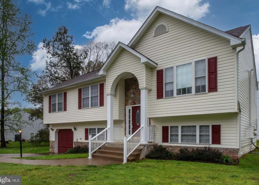1223 Winfield Ct #NA - Photo 2 of 10