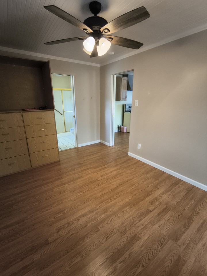 386 W Prospect St #NA - Photo 5 of 8
