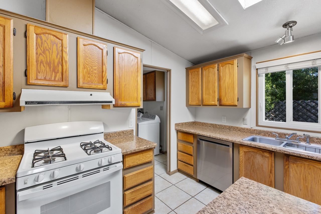 2925 Edison St #NA - Photo 7 of 18