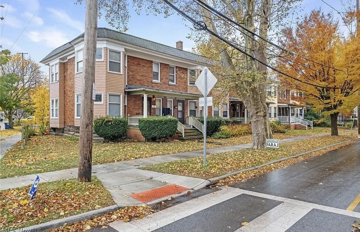 5801 Franklin Blvd #5801 - Photo 2 of 12