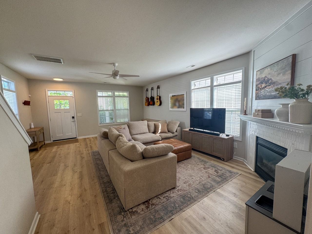 11216 Heritage Green Dr #NA - Photo 3 of 22