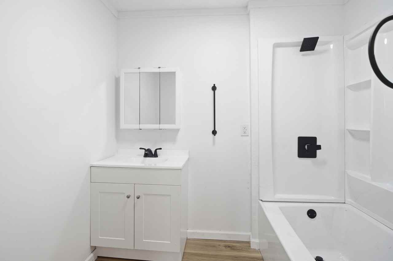 318 Mcclure St #NA - Photo 4 of 17