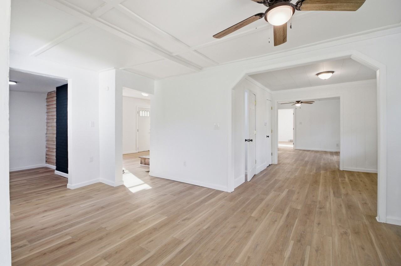 318 Mcclure St #NA - Photo 7 of 17