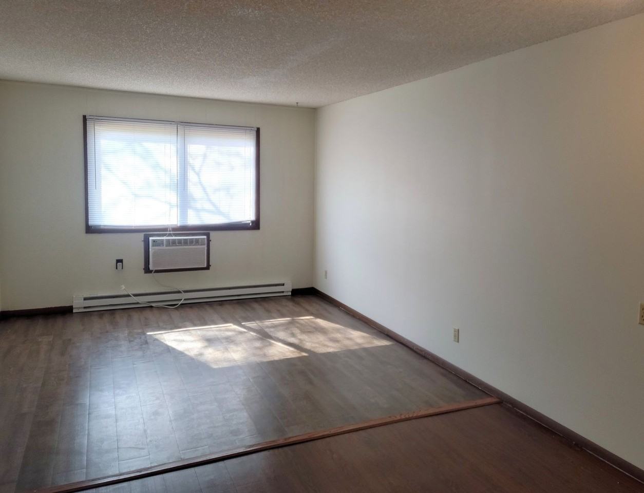 3633 Fairfax St ##111 - Photo 5 of 8