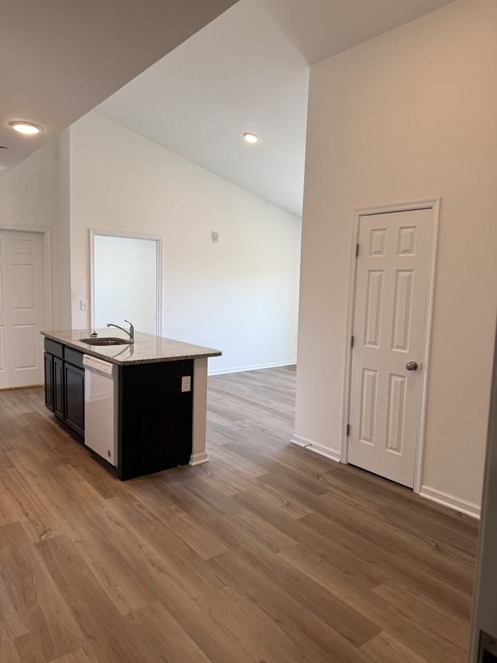 480 Main St #1000B - Photo 2 of 17