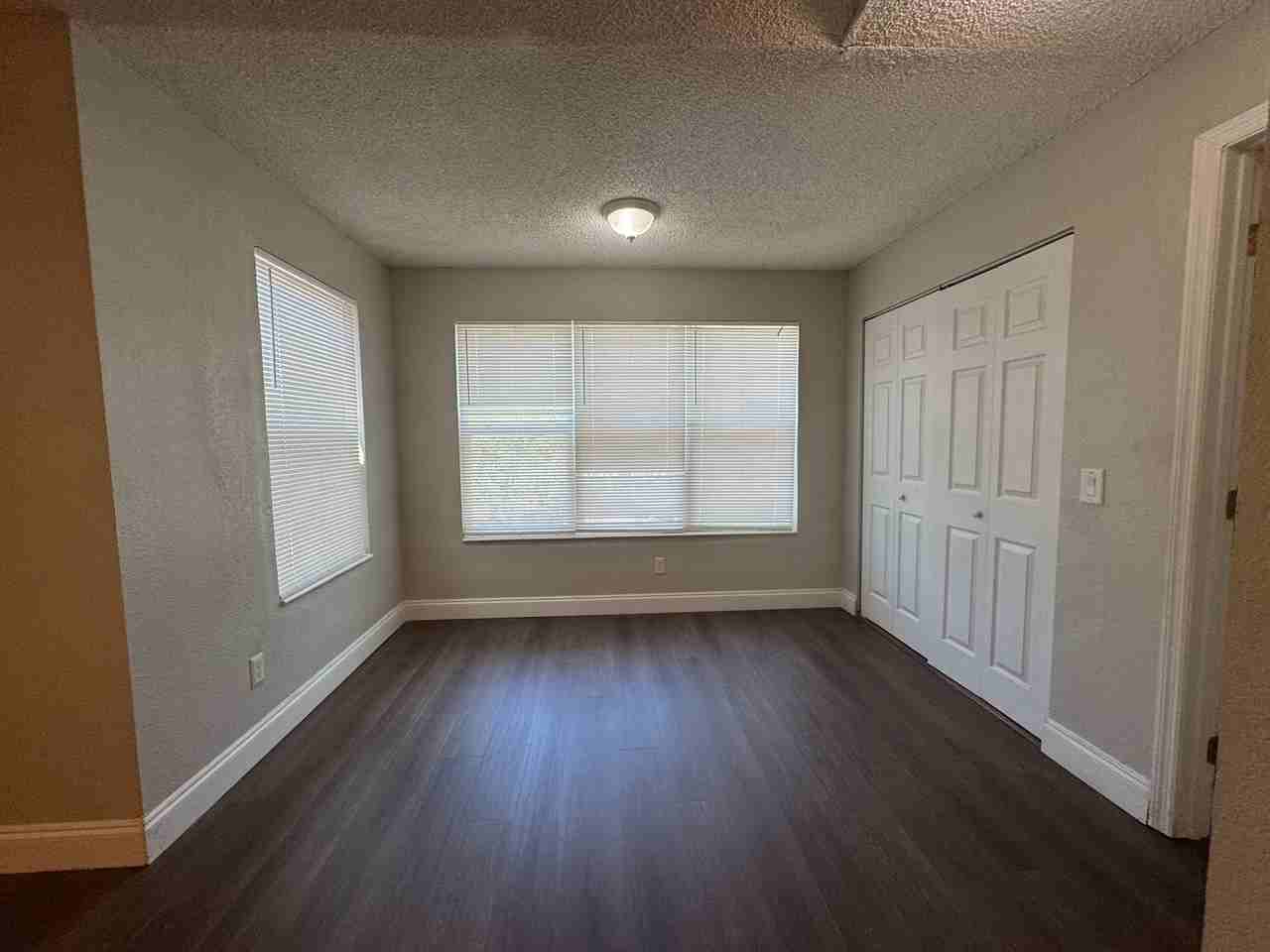 4532 Commander Dr - Photo 5 of 14