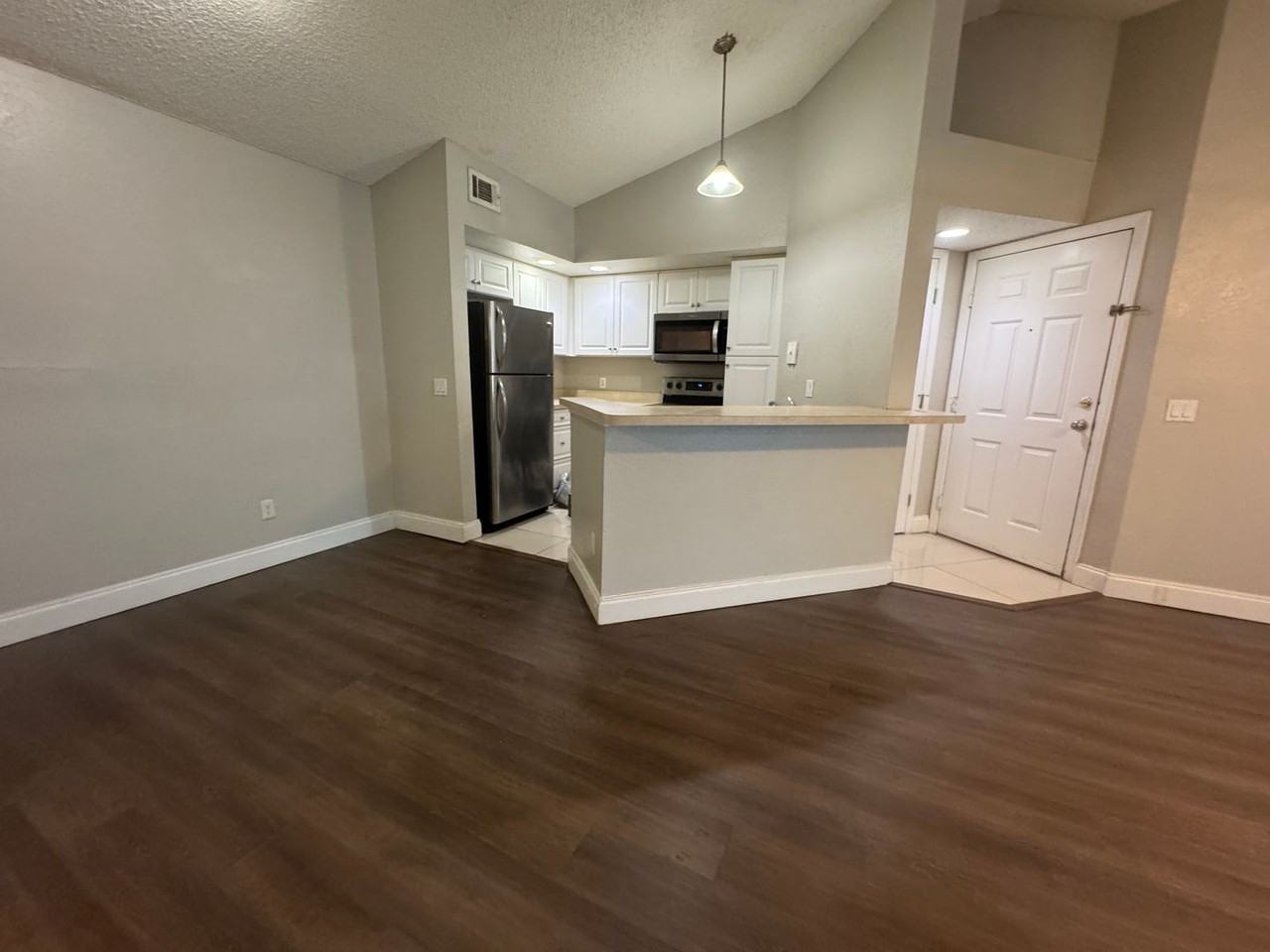 4532 Commander Dr - Photo 6 of 14