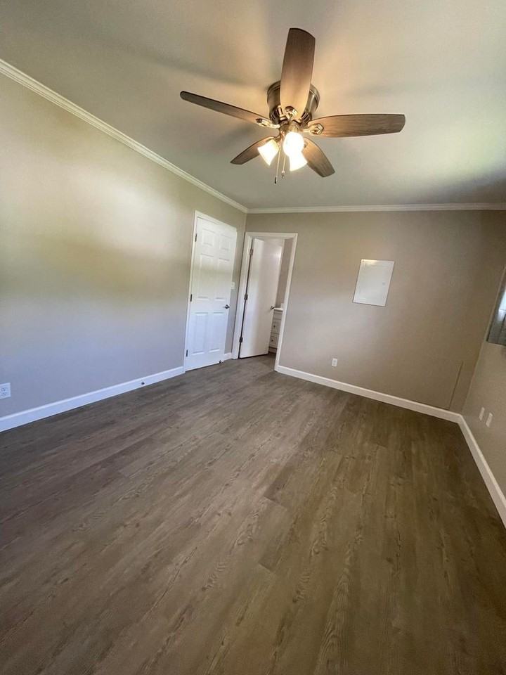 Willow Terrace Apartments - Photo 3 of 14