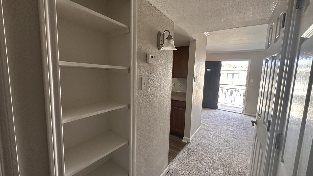 2825 Bellefontaine 244A #244AWILLOW - Photo 6 of 22