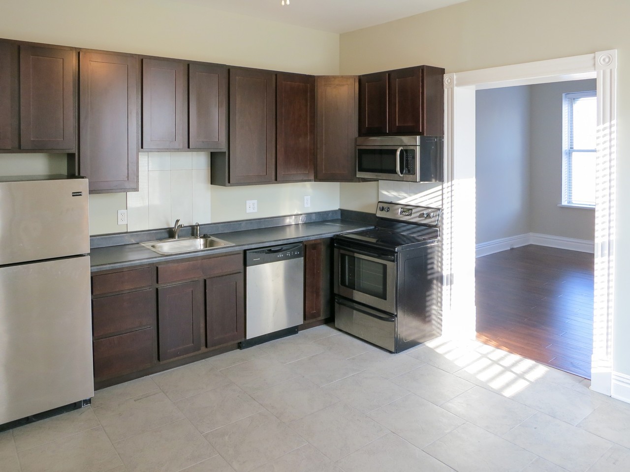 2829A Indiana Ave #2829A - Photo 2 of 11
